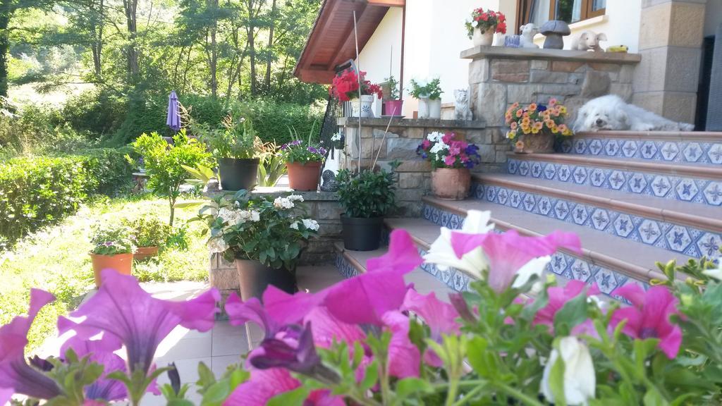 Casa Rural Ibarrondo Etxea Mungia Bagian luar foto